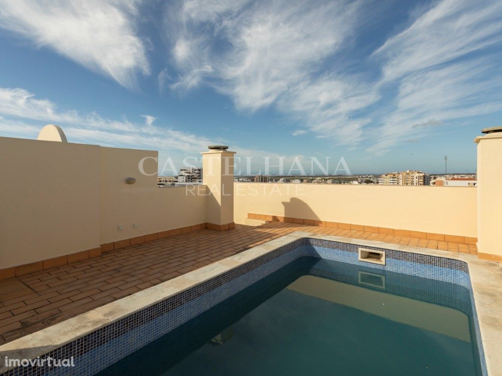 Apartamento T4 duplex com piscina pri...