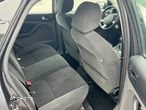 Ford Focus 1.6 Ti-VCT Ghia - 10