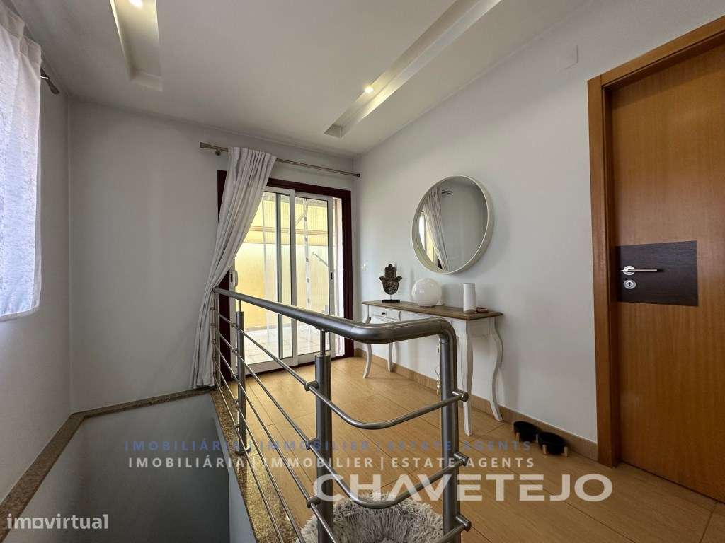 Duplex com garagem na cave em condomínio privado na bela cidade de ...-24
