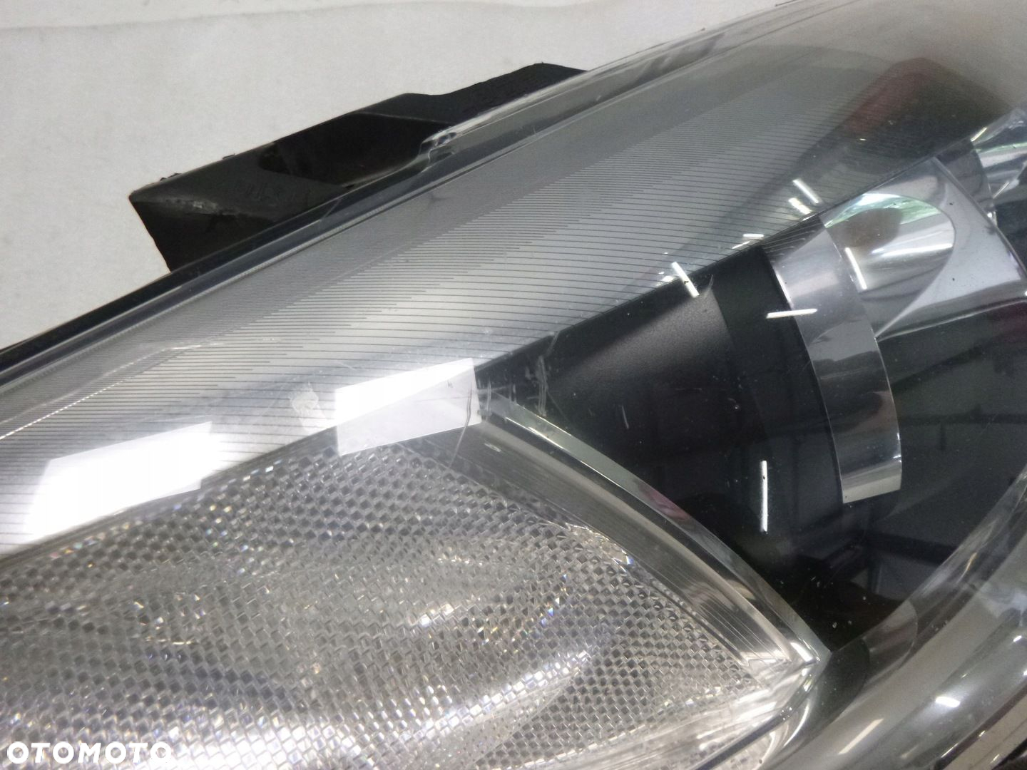 AUDI Q7 LAMPA PRZÓD PRAWA PRZEDNIA 9 PIN XENON - 13