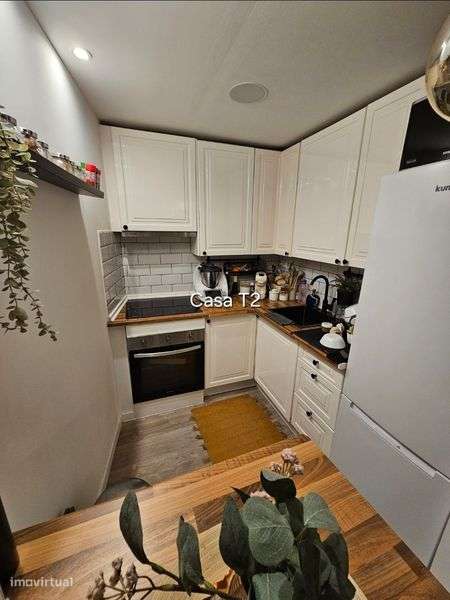 2 Moradias em ilha, um T2 e um  T1 com alta rentabilidade - Grande imagem: 4/7