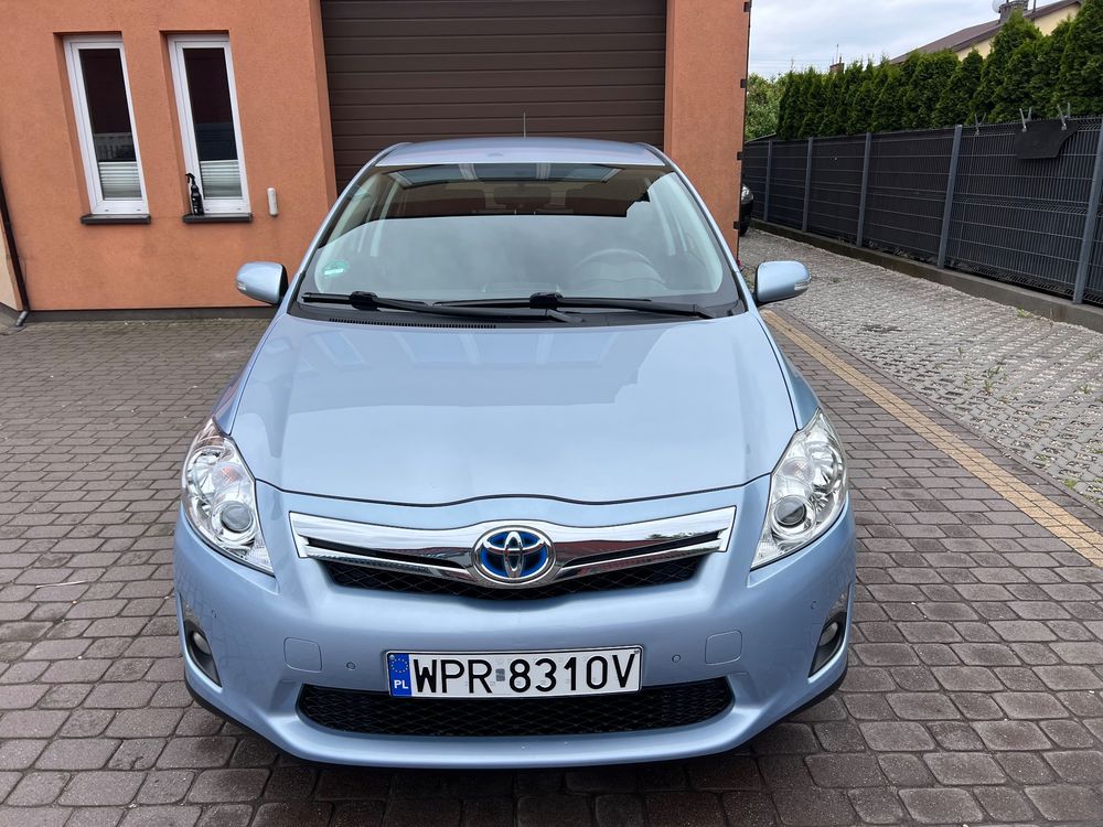 Toyota Auris I 1.8 HSD Luna 2011