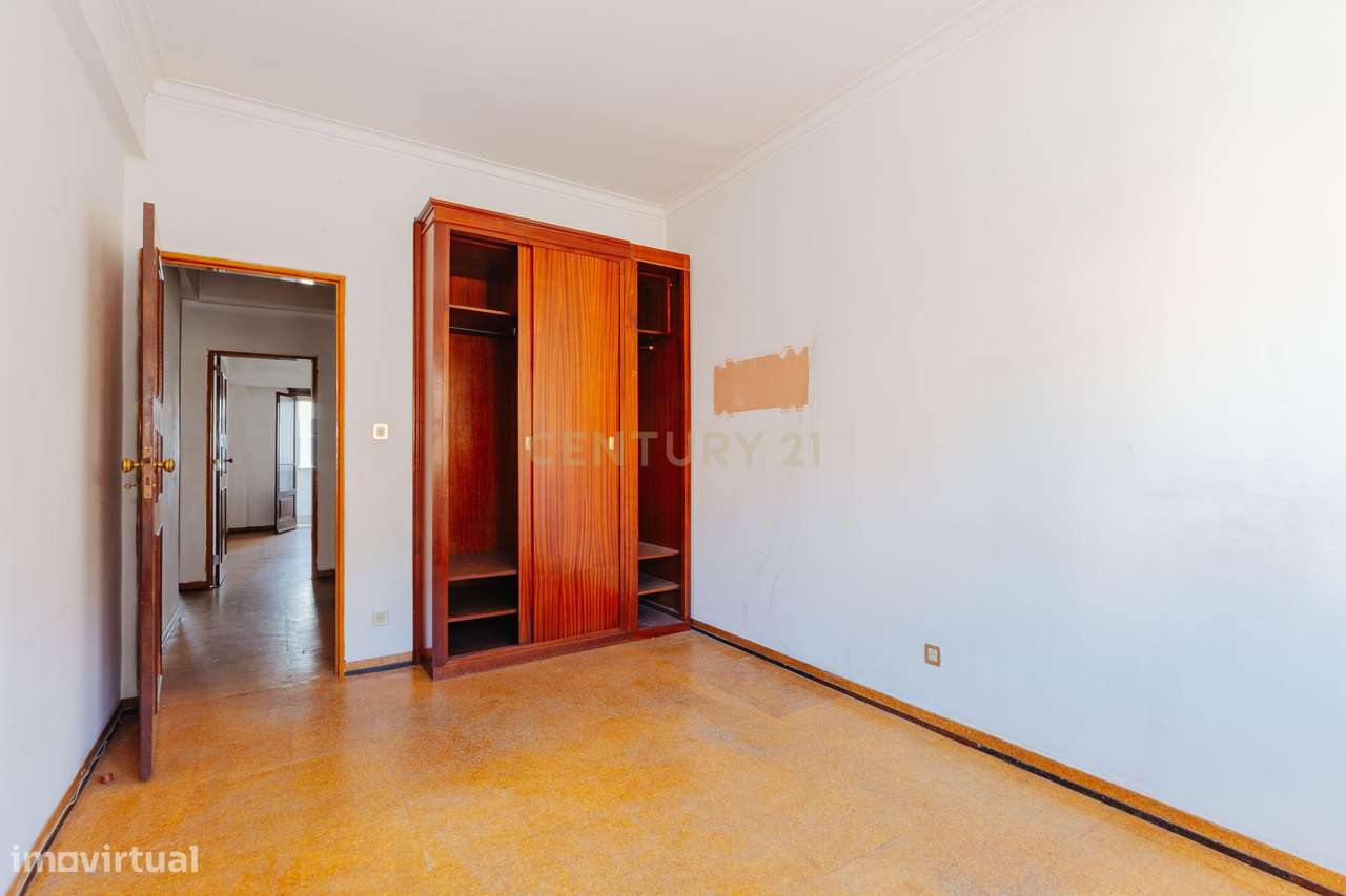 Apartamento T2 no centro de Sacavem - Grande imagem: 4/16