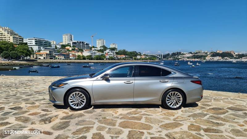 Lexus ES 300h Luxury - 2