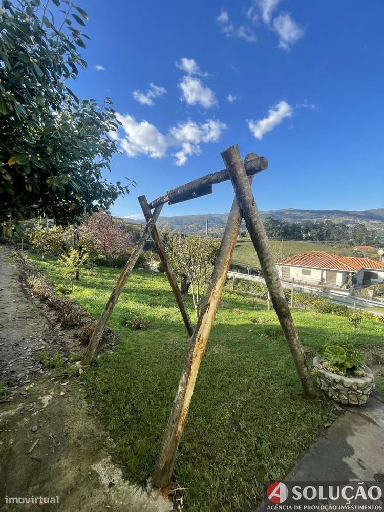 Moradia Isolada - Vistas desafogadas-14