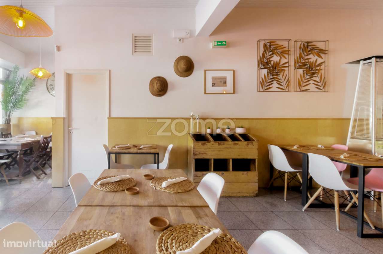 Trespasse de Restaurante Junto à Avenida da Boavista com Esplanada - Grande imagem: 3/38