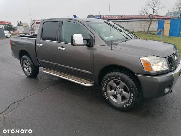 Nissan Titan 5.6 V8 SE Crew Cab - 2