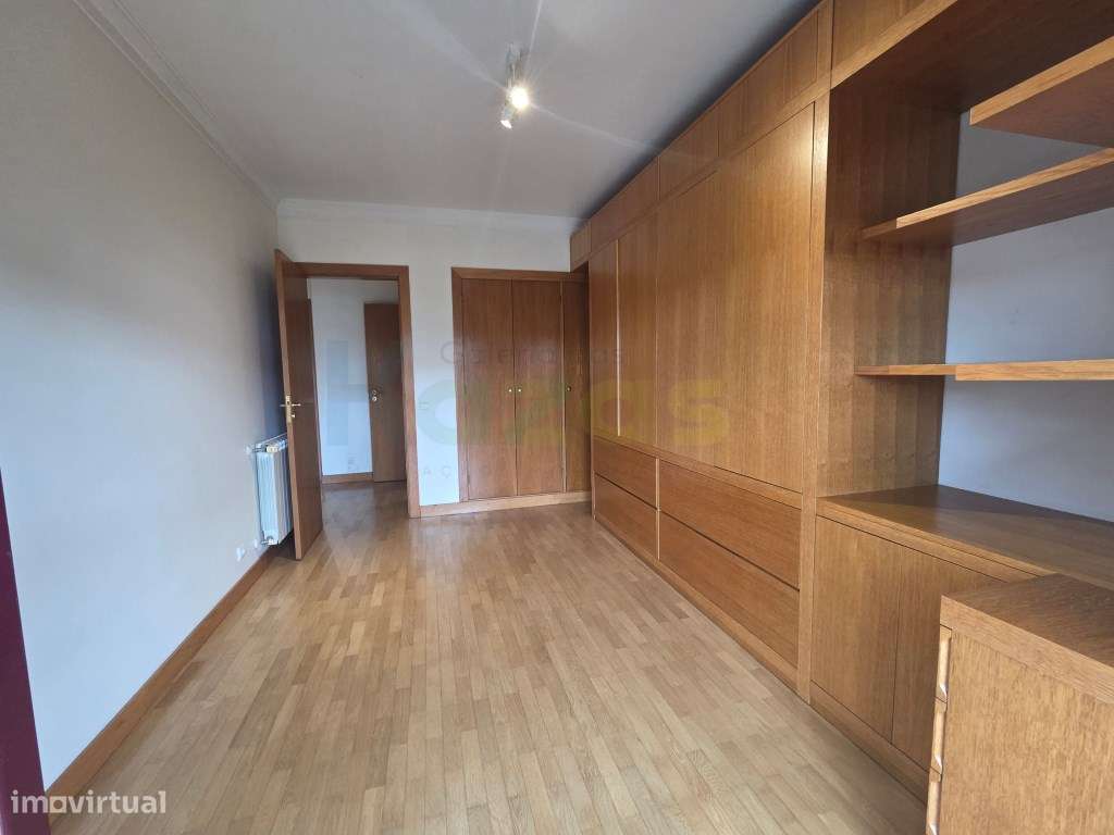 T3 com estacionamento - Zona Premium de Leiria, junto ao Seminário,...-13