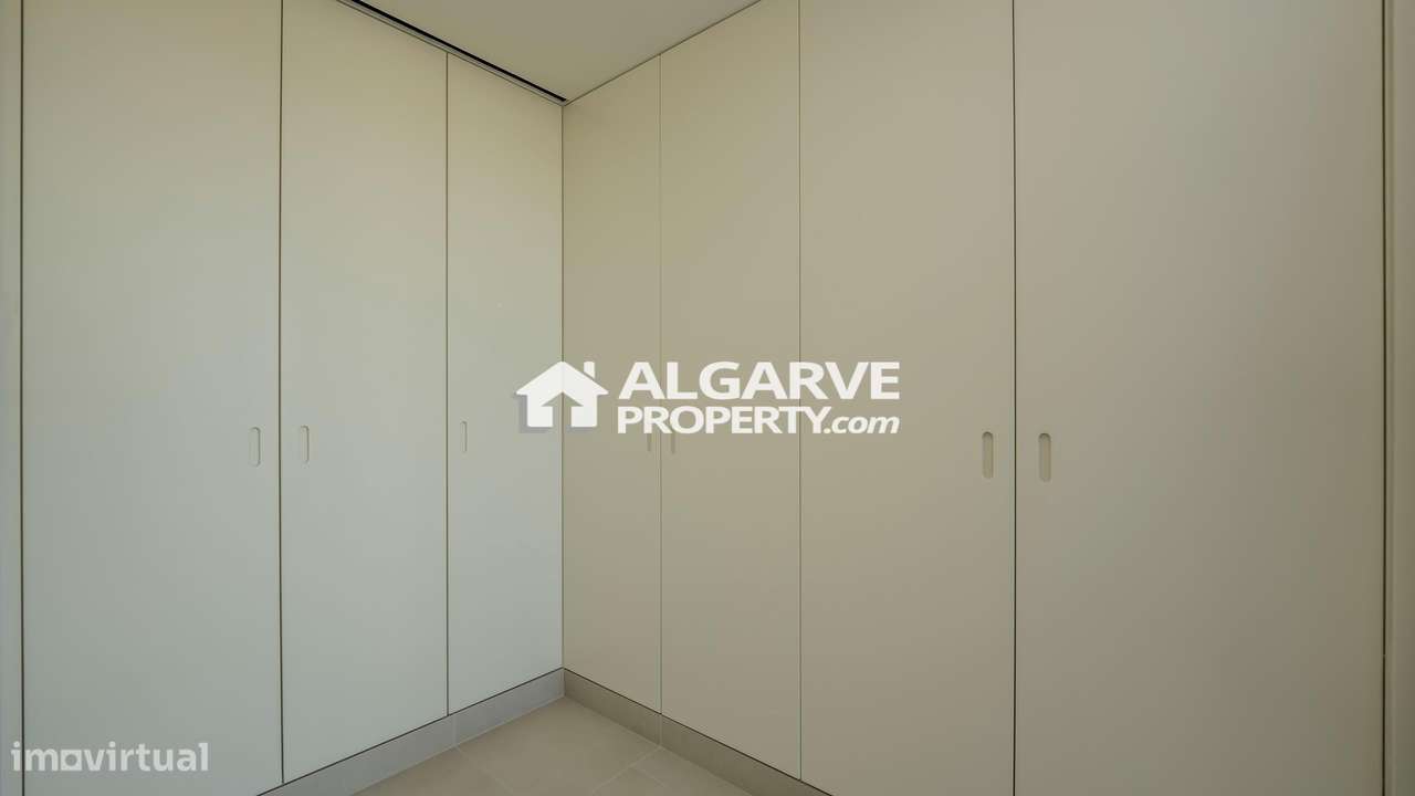 Sofisticação Moderna no Coração de Vilamoura: Apartamento Premium T2 n-11