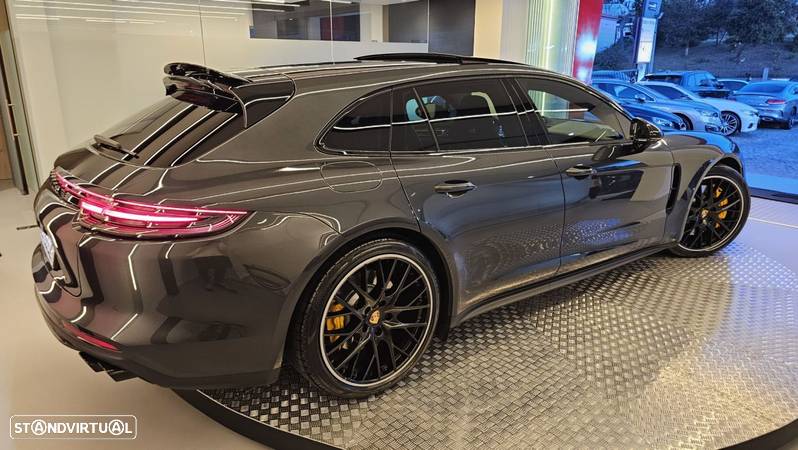 Porsche Panamera Sport Turismo 4 E-Hybrid 10 Years Edition - 15