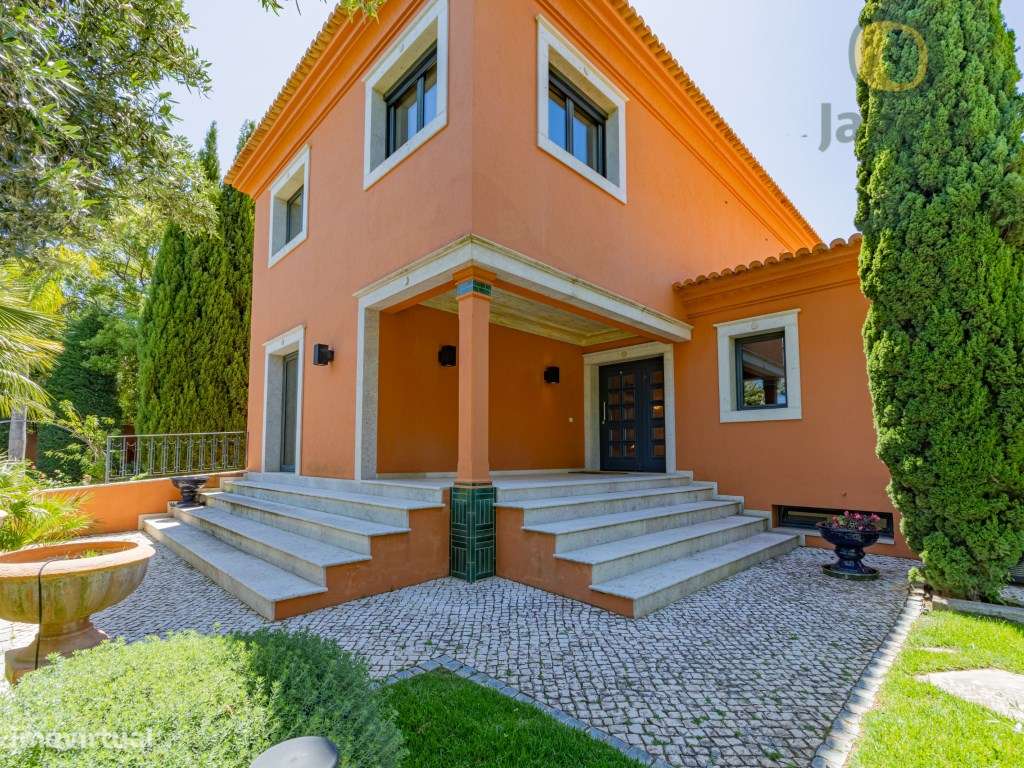 Encantadora Moradia T5 com vista Mar e Golfe, inserida num cenário ...-38