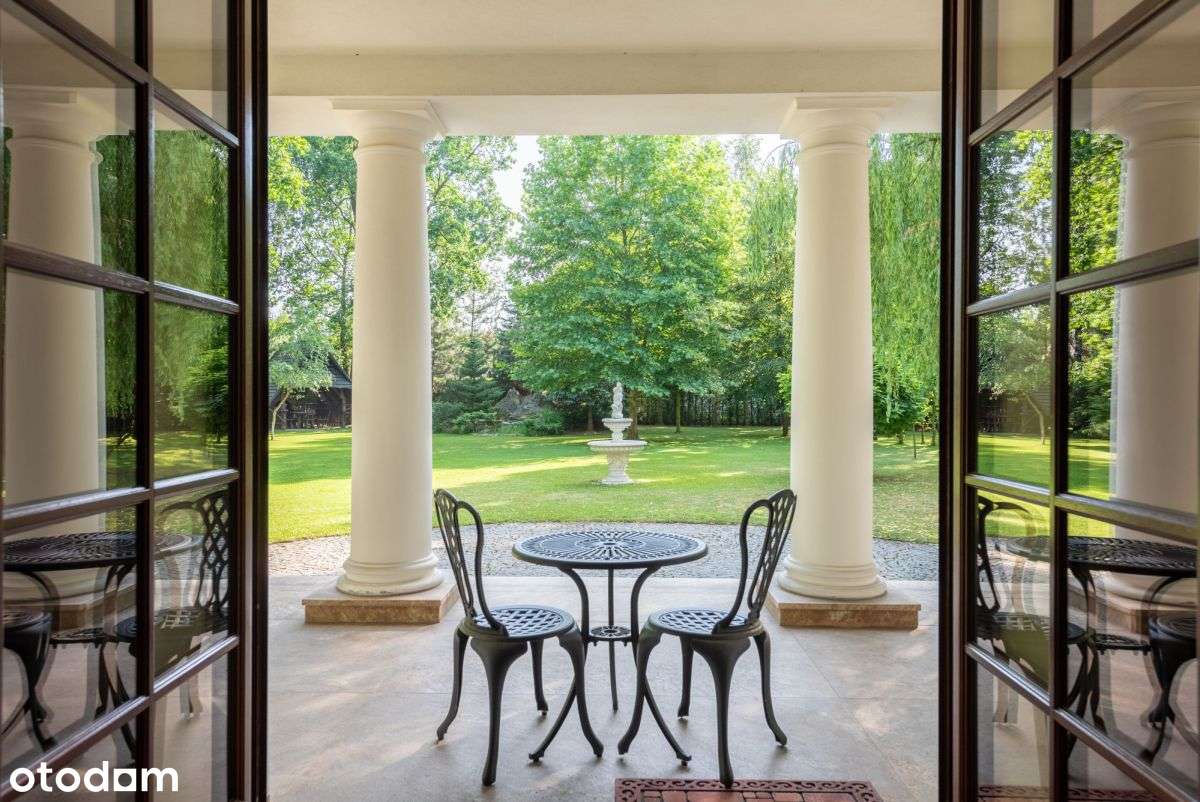 Rezydencja z pięknym ogrodem !!!-7