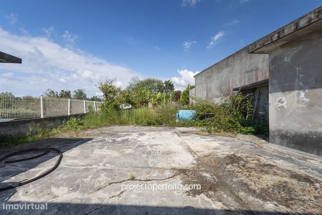 Moradia para Restaurar T3 Venda em Serzedo e Perosinho,Vila Nova de Ga - Grande imagem: 4/18