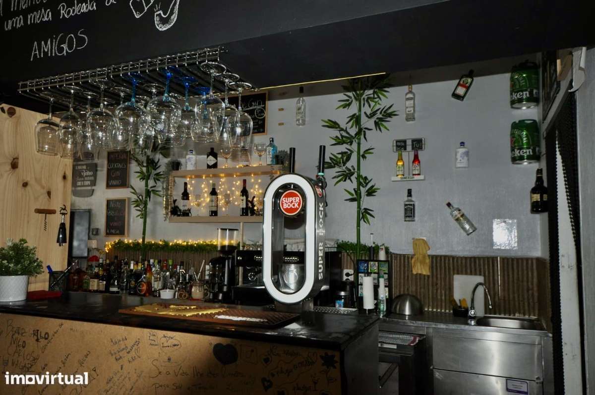 Trespasse Lounge Bar no centro da Moita - Grande imagem: 5/24