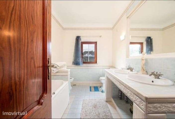 Moradia de Luxo T7 na quinta do Peru-38