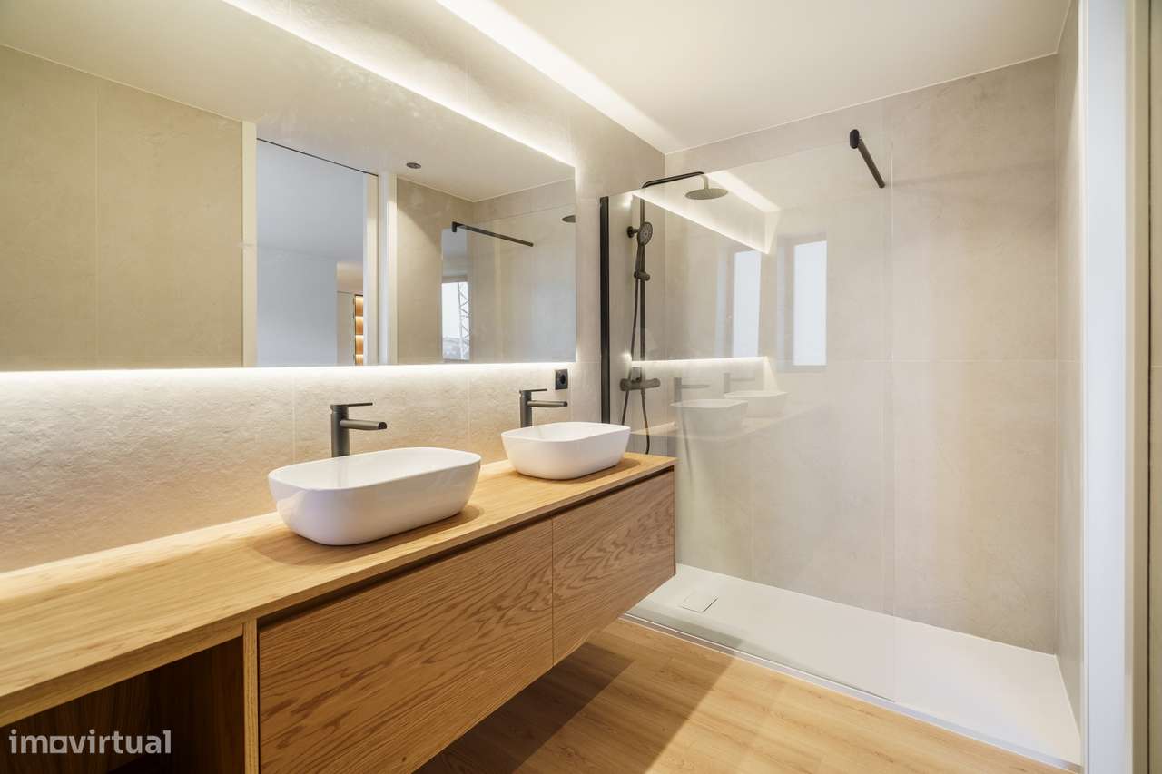 Apartamento T3 Novo com Vistas & Varanda-29