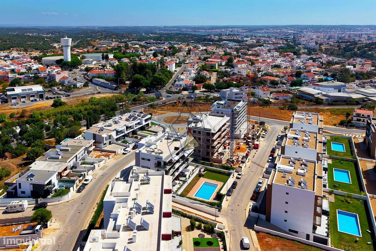 Apartamento T2 em construção com Garagem e Piscina - Portimão-28