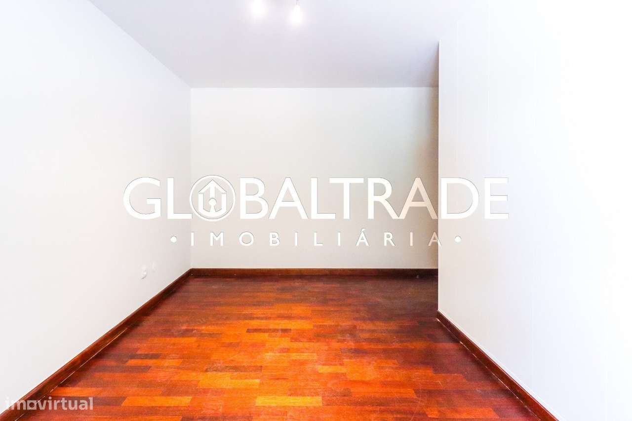 Apartamento T2 Renovado & Equipado em Fânzeres-25