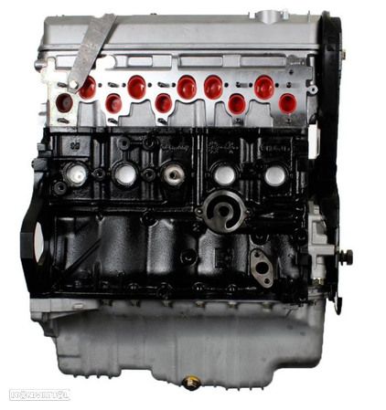 Motor Recondicionado VOLKSWAGEN Transporter 2.5TDi Ref: AYY - 1