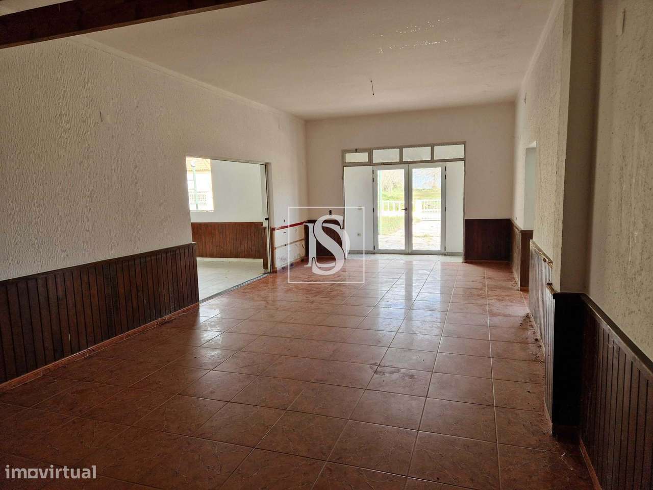 Venda de Moradia T4 independente em S. João da Corveira, Valpaços-12