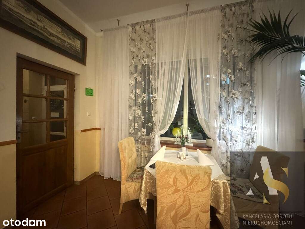 Kamienica z dochodową restauracją w centrum miasta-9