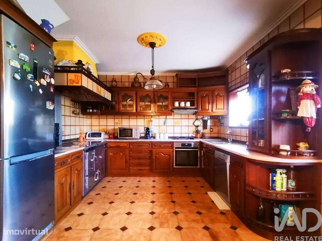 Casa / Villa T4 em Guardizela de 342,00 m2 - Grande imagem: 4/21