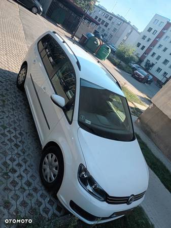 Volkswagen Touran 1.6 TDI DPF BlueMot Comfortline - 2