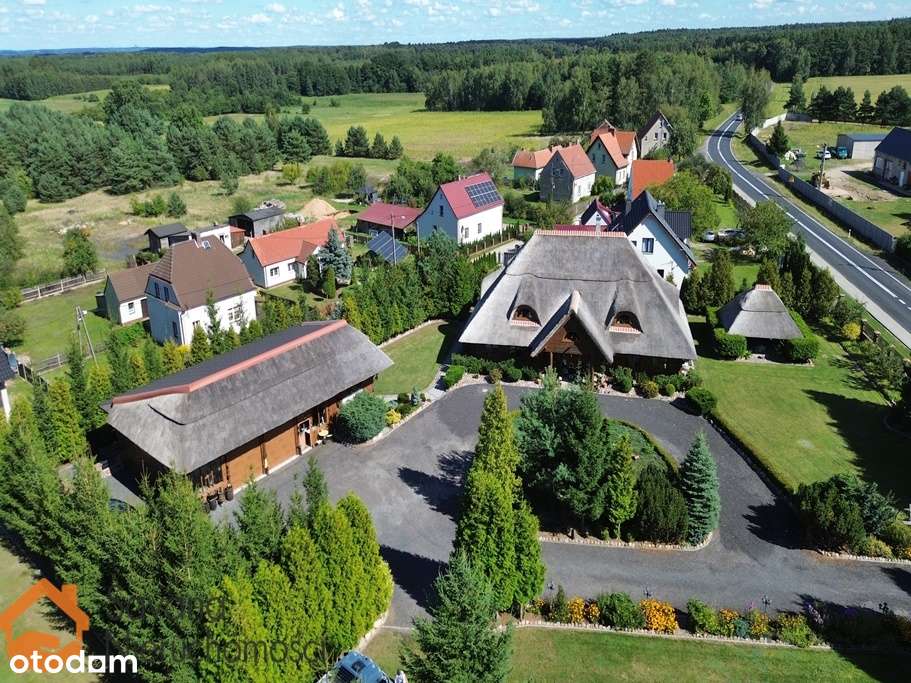 Wyjątkowa posiadłość z dużą działką - Piotrowice - Pełny obrazek: 2/20