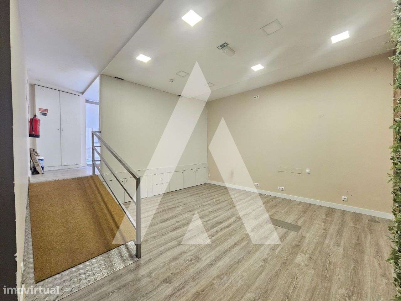 Loja com arrumo localizada no centro da cidade de Aveiro - Grande imagem: 5/21