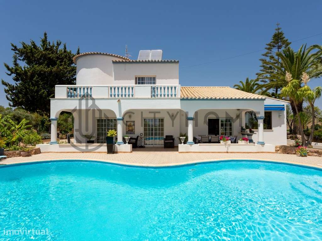 Moradia isolada T4, Piscina , Vista Panorâmica e vista mar - Grande imagem: 2/50