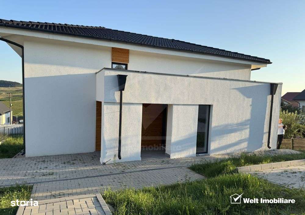 Casa individuala noua, P+1E, 217 mp utili, 772 mp teren,  Chinteni Lac - Imagine principală: 2/12