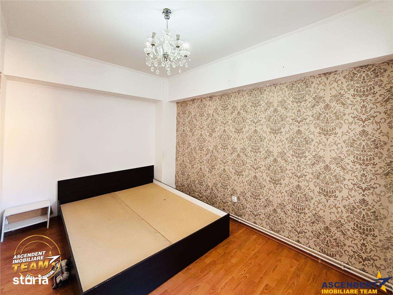 FILM! Apartament 3 camere,decomandat, spatios,luminos,2 bai,Targu Secu - Imagine principală: 4/9