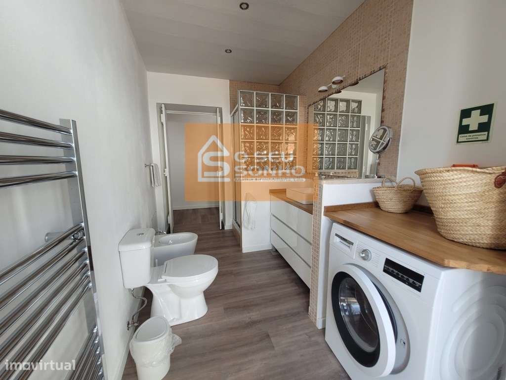 Moradia Térrea Tradicional com Terraço no Centro Histórico de São B...-18