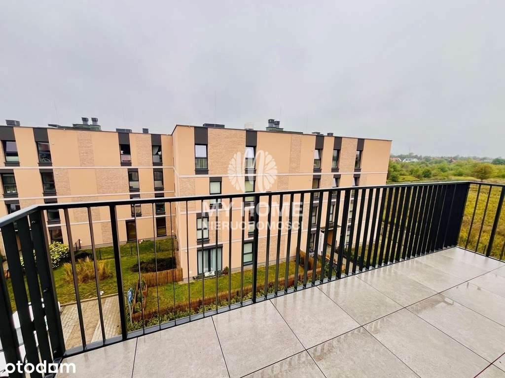 Przestronne mieszkanie z dużym balkonem! - Pełny obrazek: 5/10