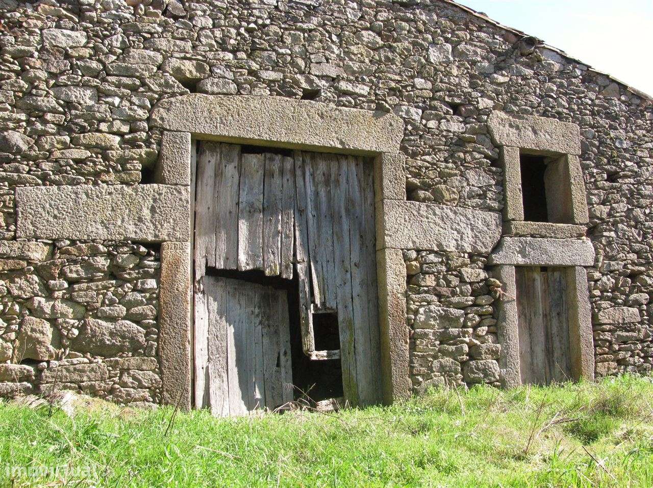 Espaço para restaurar, Picote, Miranda do Douro, Golden Visa - Grande imagem: 4/22