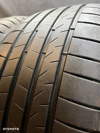 Opony Bridgestone Dueler Alenza 001 255/50R20 7mm - 8