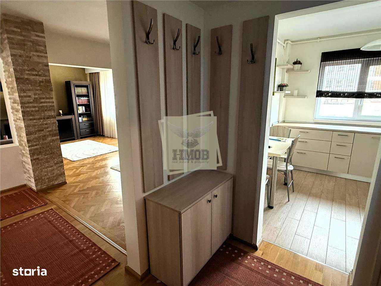 Apartament 3 camere 80mp Renovat zona Centrala-8