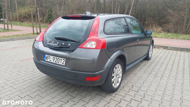 Volvo C30 1.6D Summum - 8