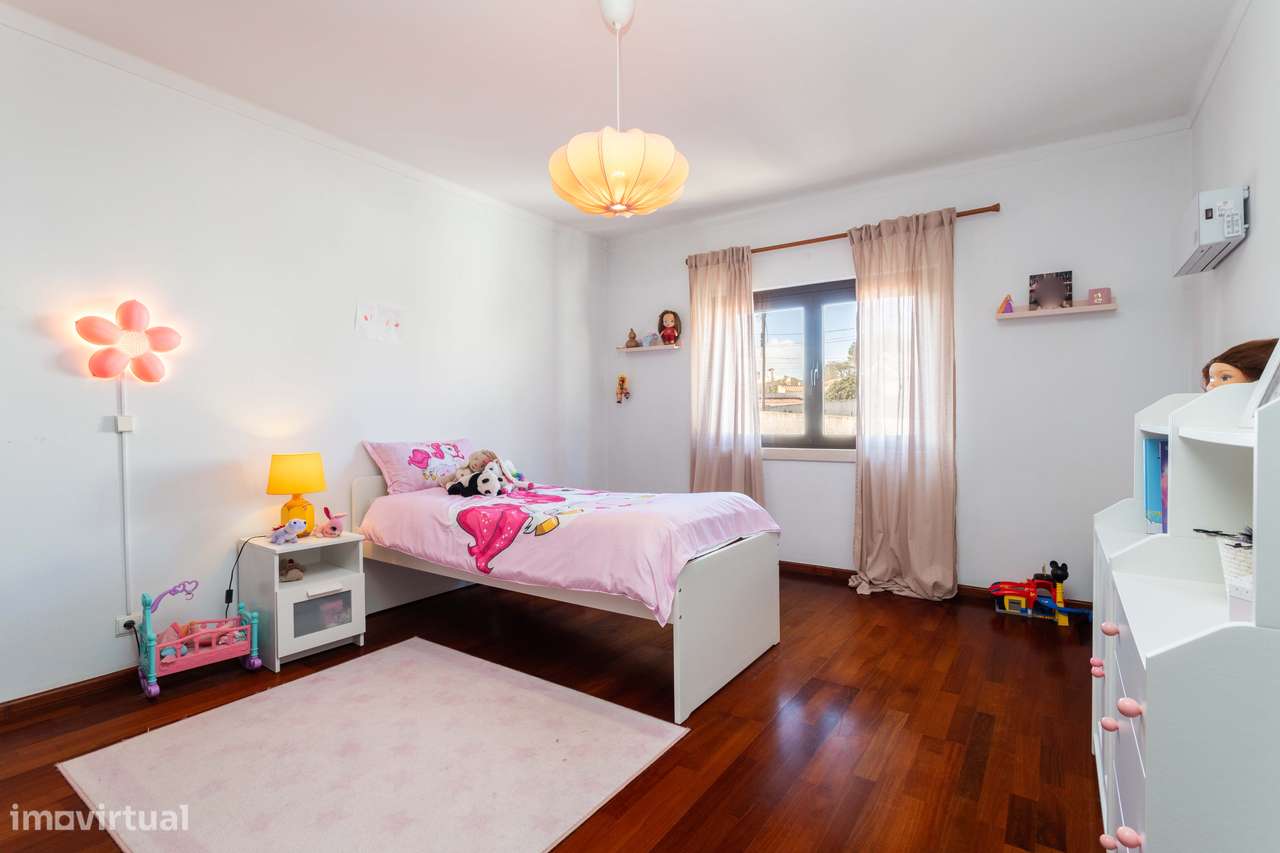 Moradia T4 nas Azenhas do Mar - Grande imagem: 1/35