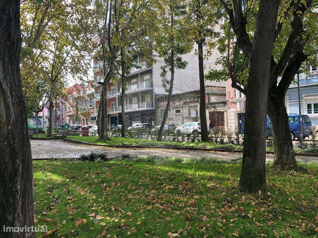 Moradia T8 para venda - Grande imagem: 4/4