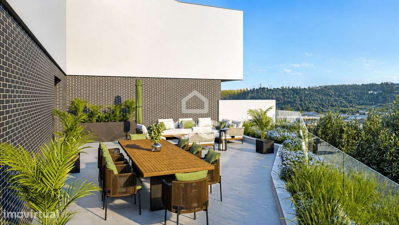 Moradia T3+1 nova, com jardim e terraço, em condomínio privativo com p-6