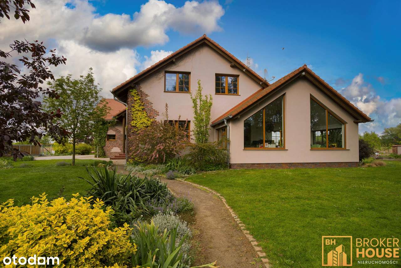 Wyjątkowy dom na dużej działce- Ciepielowice-2