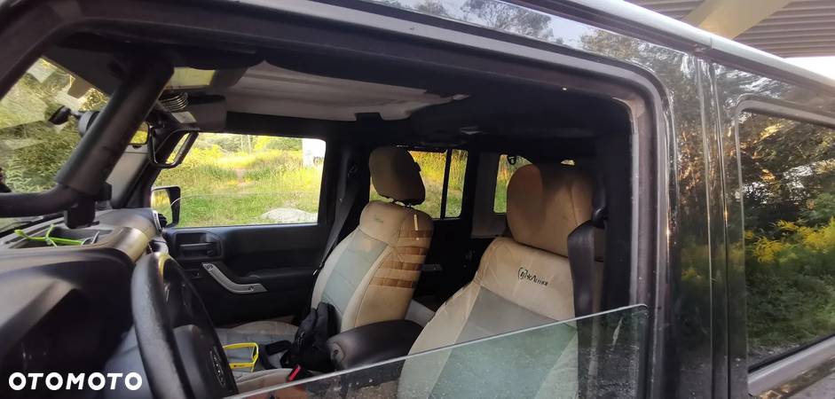 Jeep Wrangler 3.6 Unlim Rubicon - 21