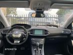 Peugeot 308 1.2 PureTech Allure S&S - 25