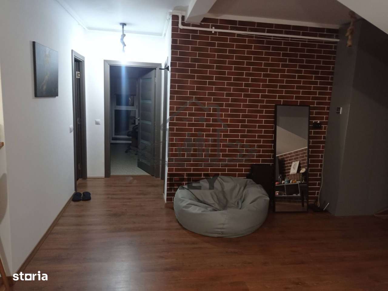 Apartament modern cu 3 camere de vanzare zona Turnisor-2
