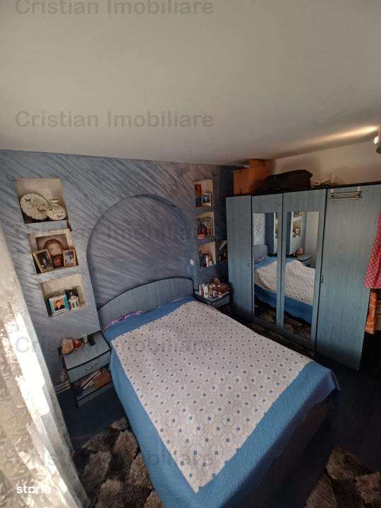 Super 2 cam conf 1 Decomandat 52 mp Radu Negru - Capatul lui 4 - Imagine principală: 5/9