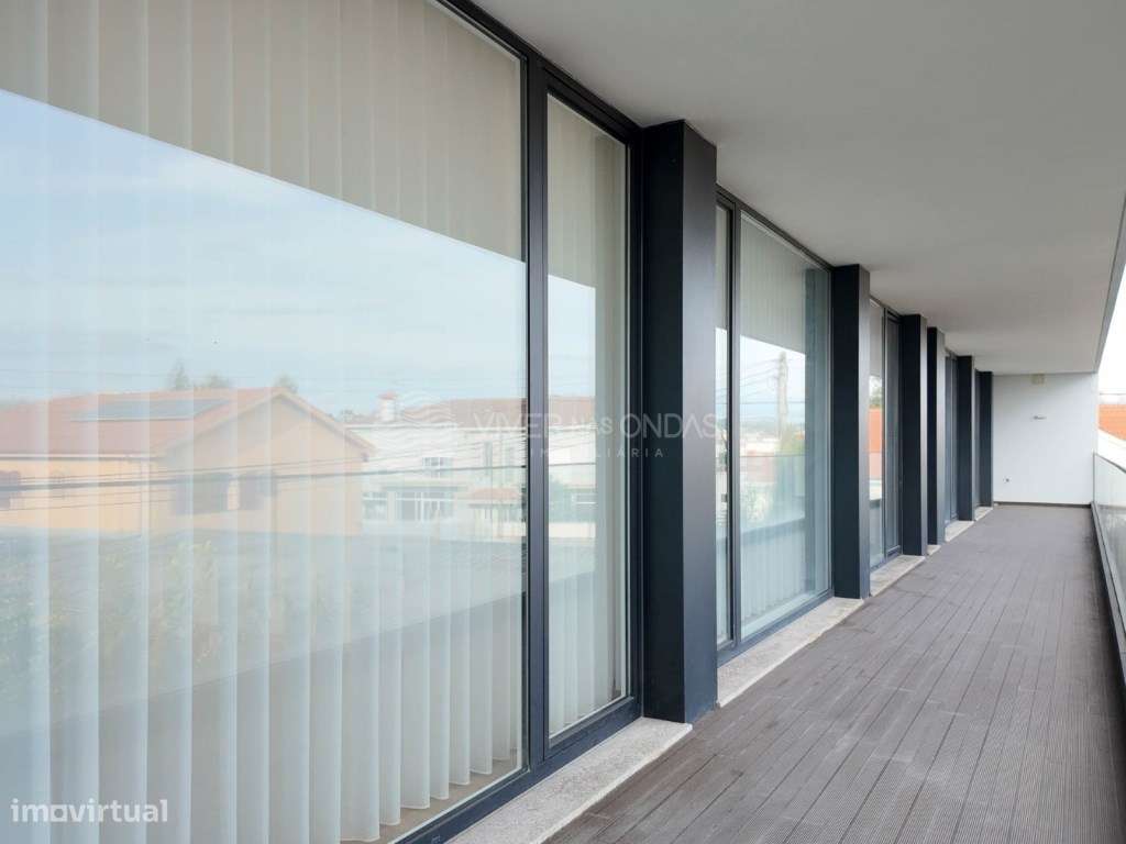 Luxuosa Moradia com 548 m2 - Premium com Piscina - 25 minutos do PORTO-39