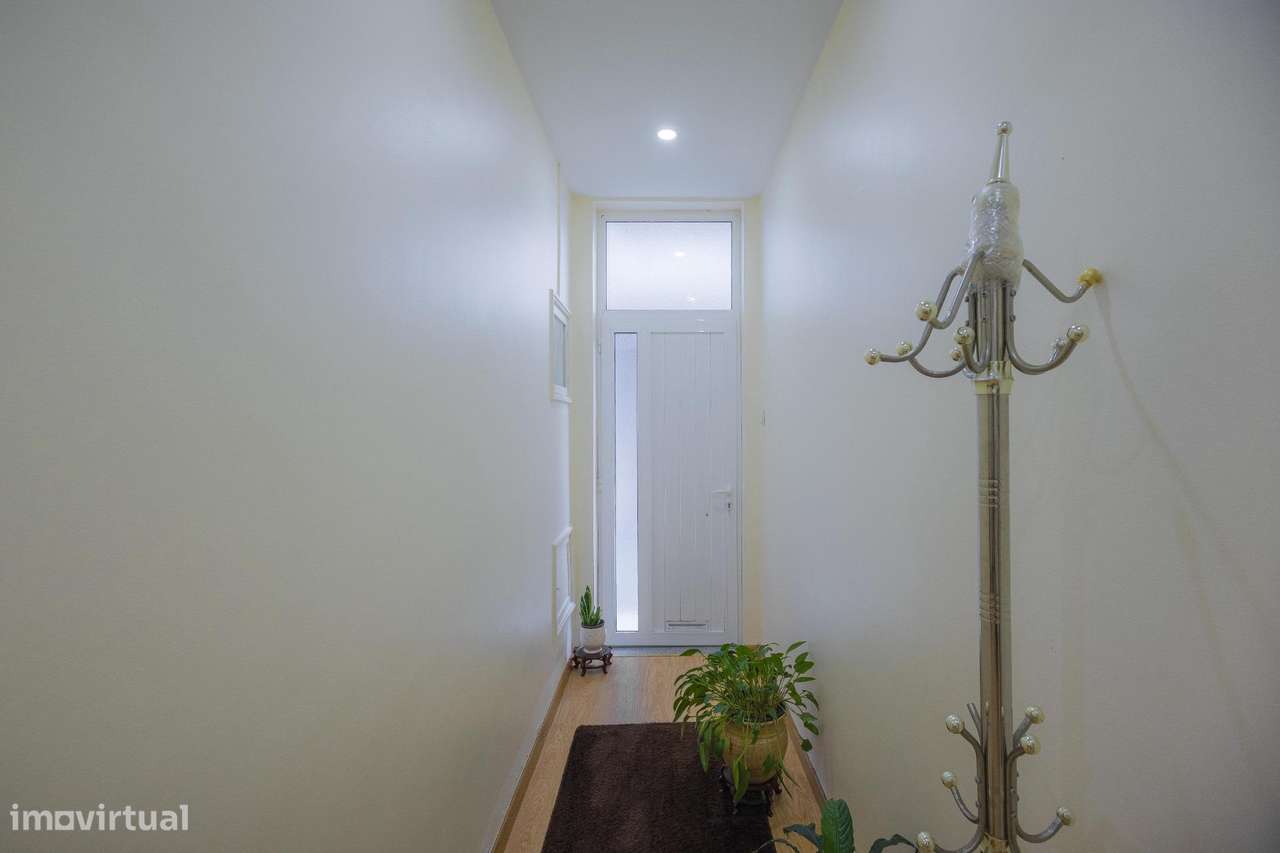 Andar Moradia T3 – Rés do Chão Totalmente Remodelado-23