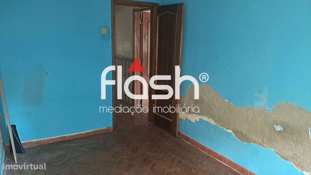 T2 para Remodelar em Benfica-11