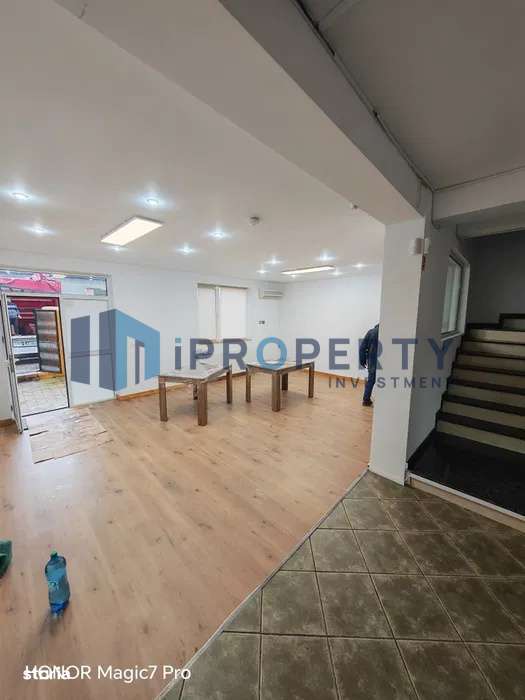 Vitan Mall I Spatiu Birouri/Rezidential I 5 Camere in Vila I Loc Parca - Imagine principală: 4/6